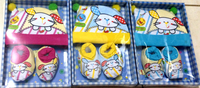 Baby Set Topi + Sepatu Mamimu Kelinci