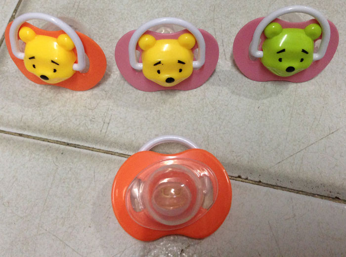 Empeng / Pacifier with Cover Algo (Pooh)