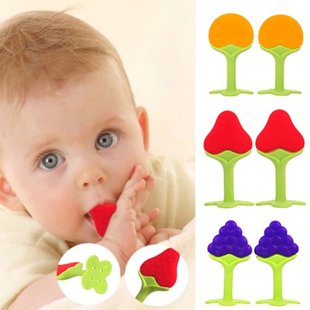 Silicone Teether Buah Strawberry