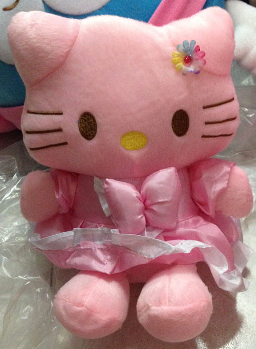 Boneka Hello Kitty Dress Satin M 01