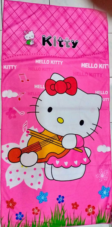Handuk Karakter Hello Kitty 18100155