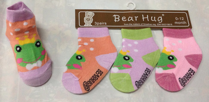 Kaos Kaki 3 In 1 Bear Hug King Frog (Keroppi)