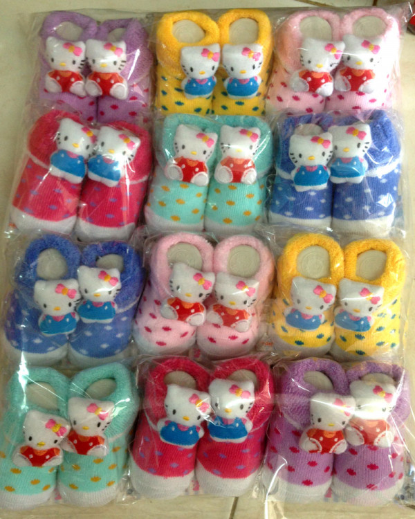Kaos Kaki Boneka Hello Kitty 17080215