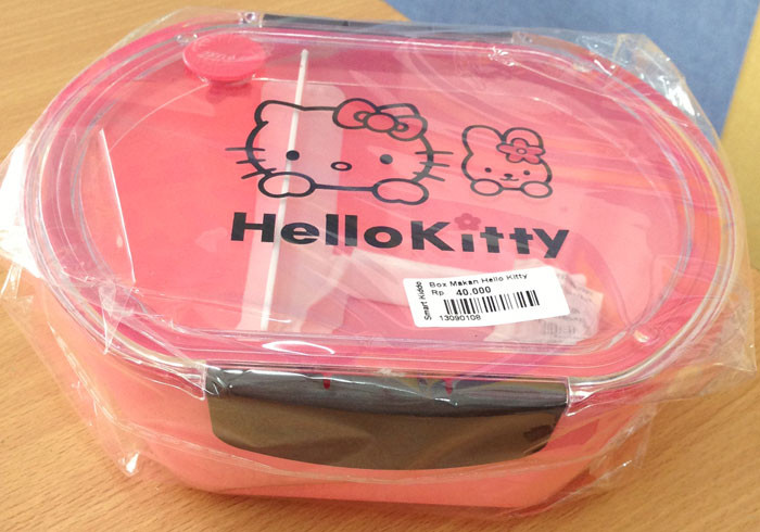 Kotak Makan Hello Kitty Tupperware