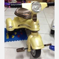 Sepeda Motor Aki Kuning