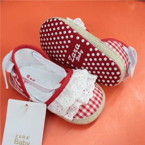 Sepatu Baby Zara Kotak