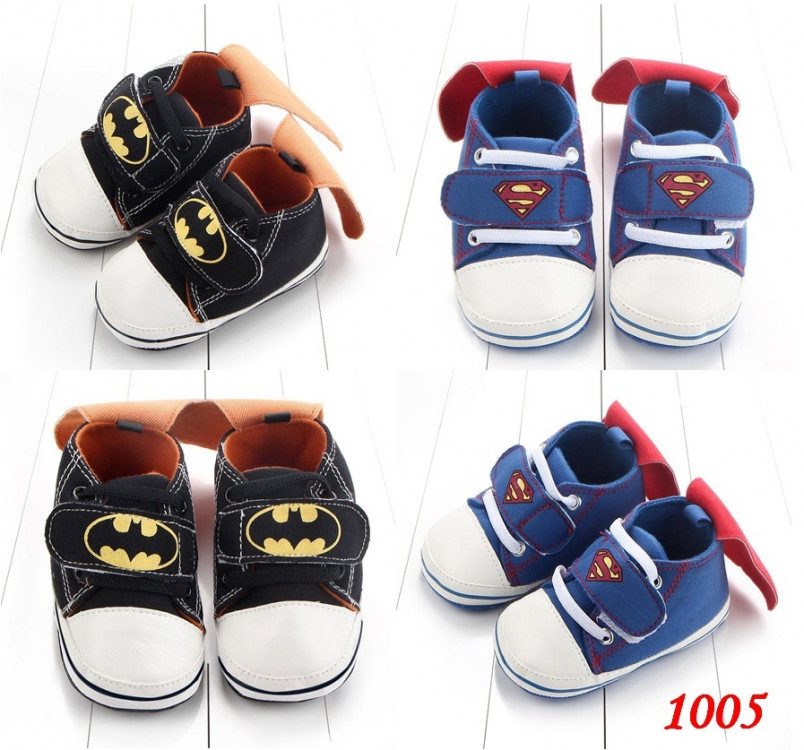 Sepatu Baby Prewalker Superman 18050118