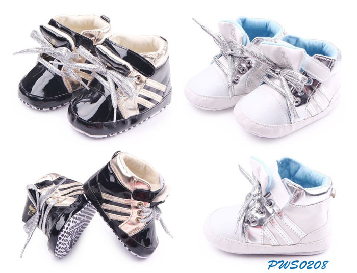 Sepatu Baby Prewalker Boot Putih / Hitam 17020011-12