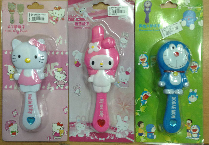 Sisir Anak Hello Kitty / Doraemon / Melody