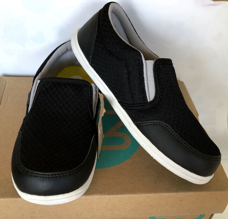 Sepatu Anak ToeZone Tampa Flex Black Gray 19010033